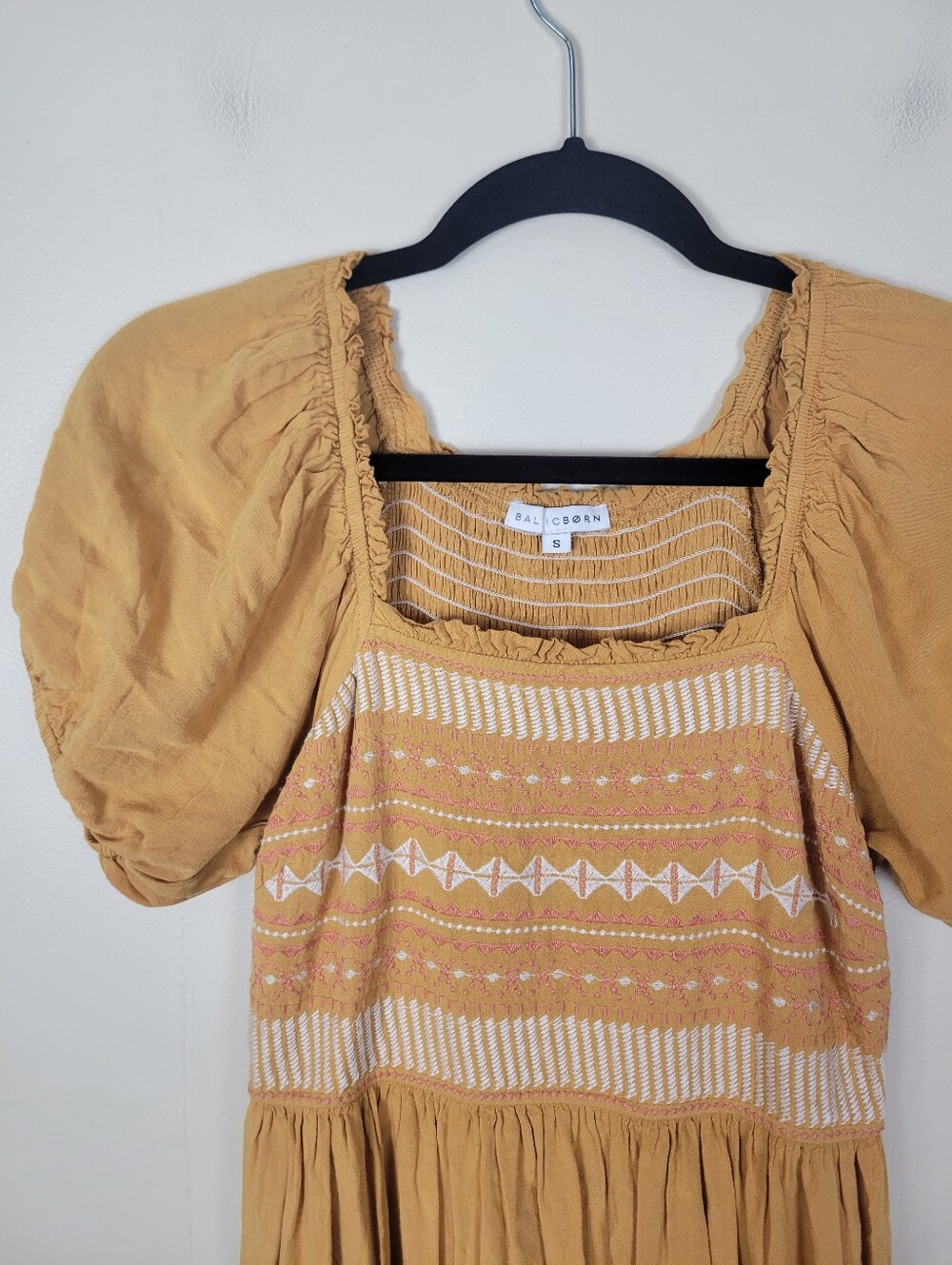 Baltic Born Embroidered Yellow Short Puff Sleeve Midi Dress - Picture 4 of 6